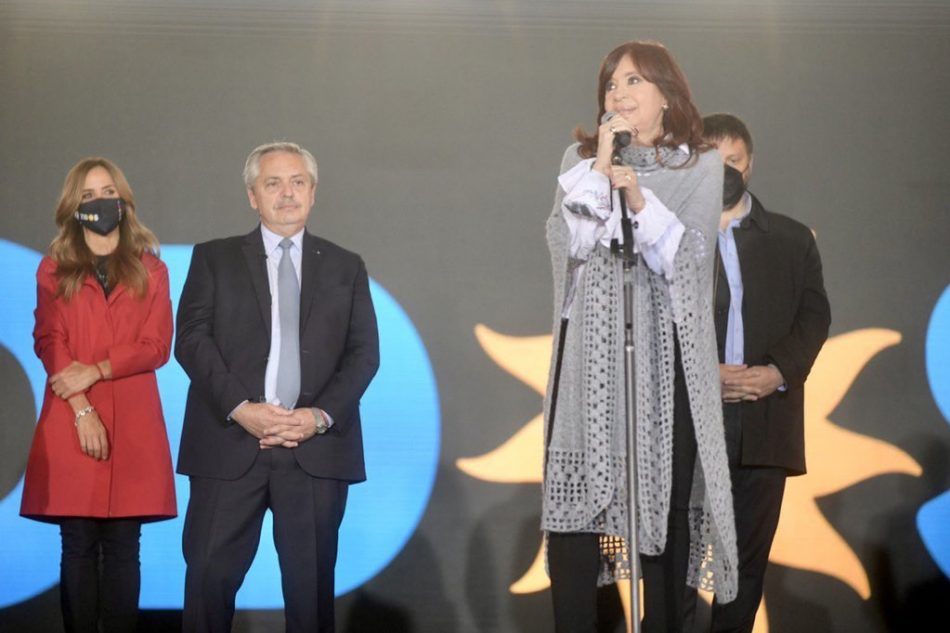 Cristina Fernández transmite su respaldo al gobierno argentino tras la derrota en las PASO