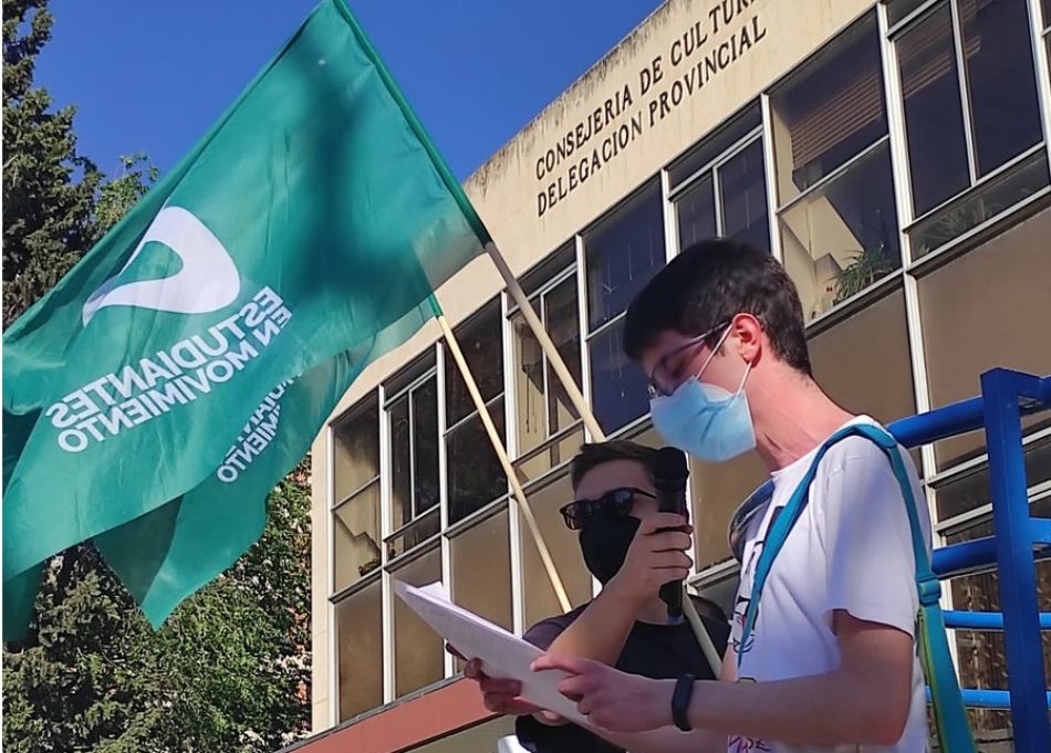 Estudiantes en Movimiento rechaza la Ley de Convivencia Universitaria de Castells