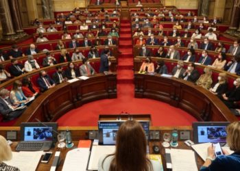 Crida ciutadana al Parlament de Catalunya pel reconeixement legal del crim d’ecocidi