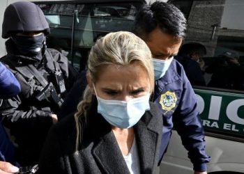 Fiscalía boliviana imputa cinco nuevos cargos a Jeanine Áñez