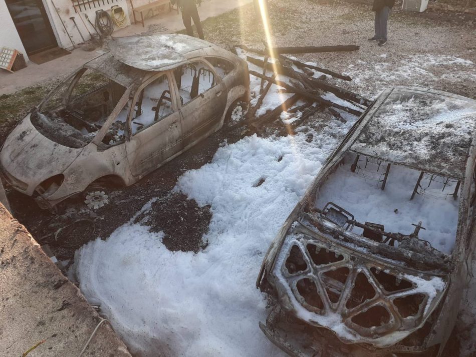 Izquierda Unida de Pezuela de las Torres denuncia que esta madrugada quemaron los dos vehículos del concejal portavoz en esa localidad