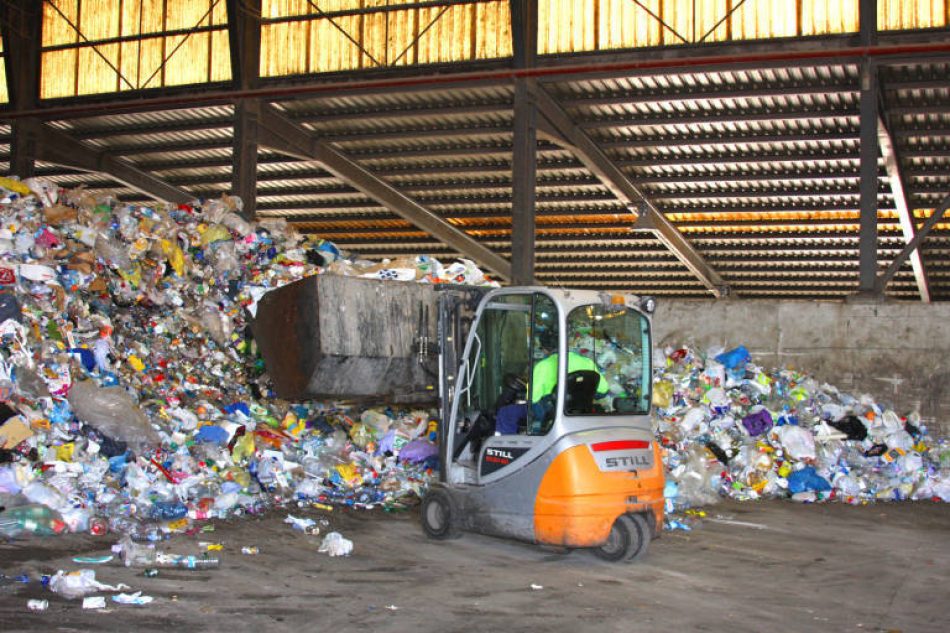 Ecologistas en Acción pone a Elche de ejemplo de mala gestión de los residuos ante Europa
