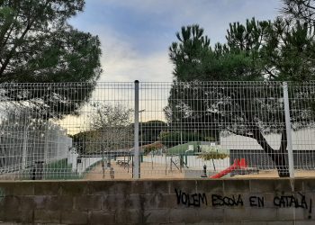 Movimiento contra la Intolerancia denuncia en la Fiscalía General la campaña de odio y hostilidad en Canet de Mar contra el menor de 5 años