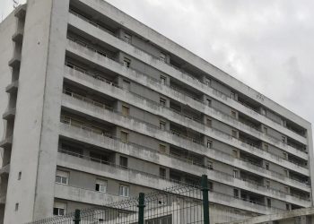 Más País lamenta la irresponsabilidad de la Junta ante la falta de un médico con plaza fija en la residencia de mayores de Algeciras