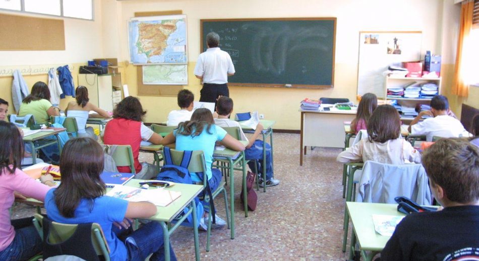 Los colegios reanudarán las clases en Madrid sin prever ninguna medida ante el impacto de la sexta ola