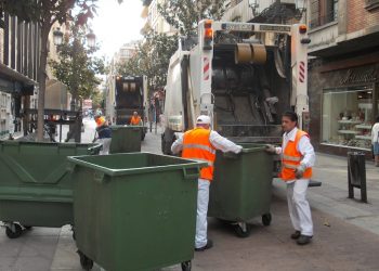 El PCE afirma que si se hubiese municipalizado el servicio de basuras no existirían estos problemas en Ponferrada