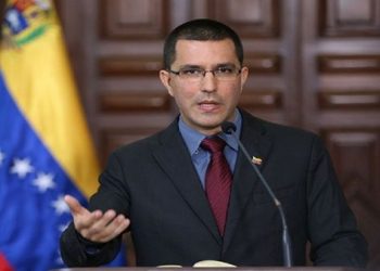 Candidato Arreaza reconoce triunfo de la oposición venezolana en Barinas