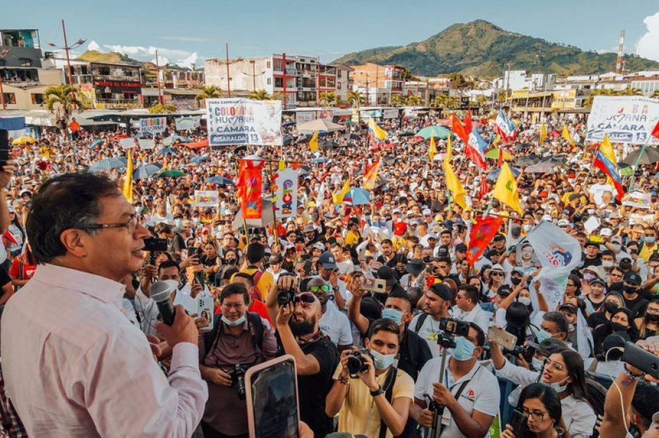 Multitudes en Colombia siguen a Pacto Histórico en campaña electoral