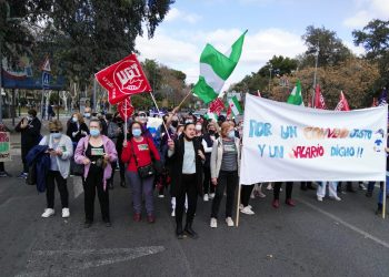 Las trabajadoras de limpieza del Hospital Reina Sofía de Córdoba se vuelven a manifestar por un convenio justo