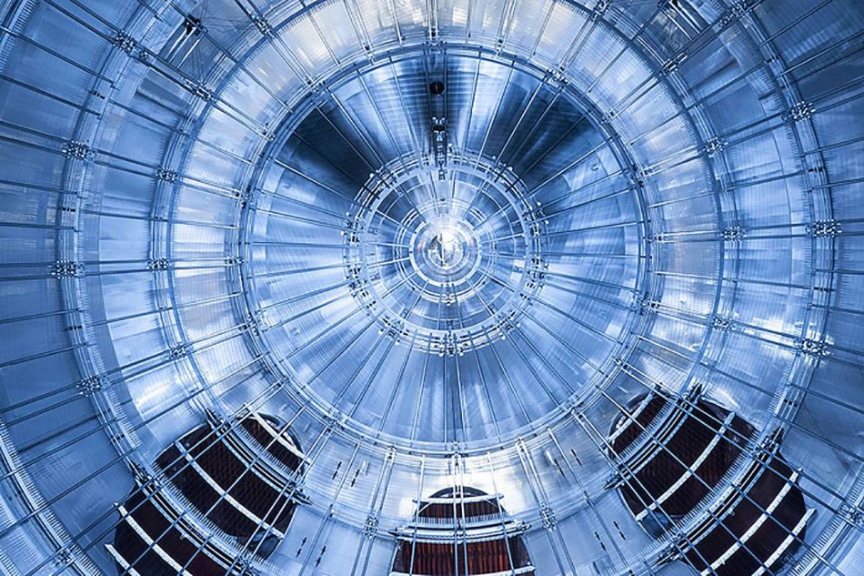 Nuevo cerco a la masa de los neutrinos