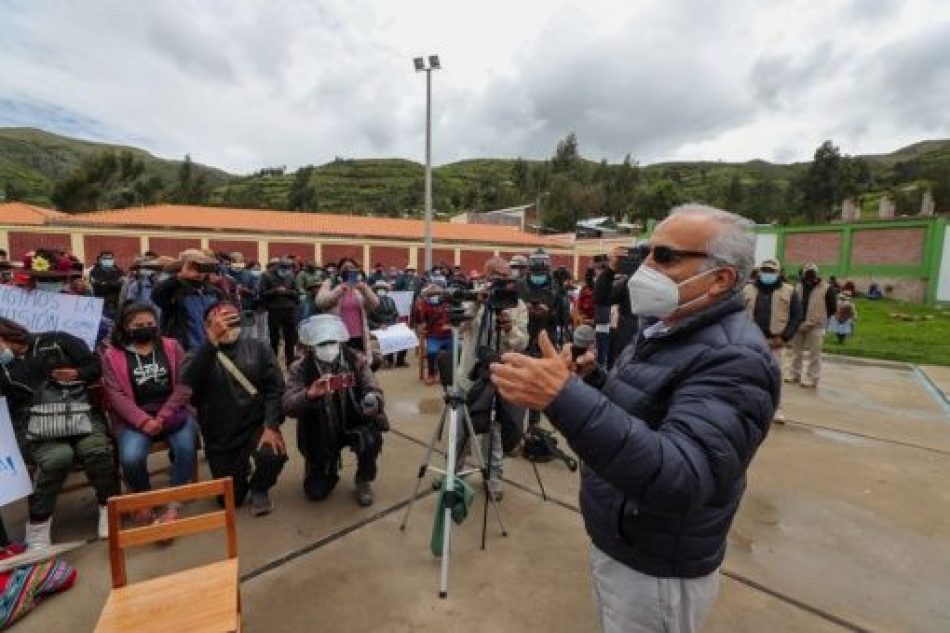 Denuncian intentos golpistas contra el presidente de Perú