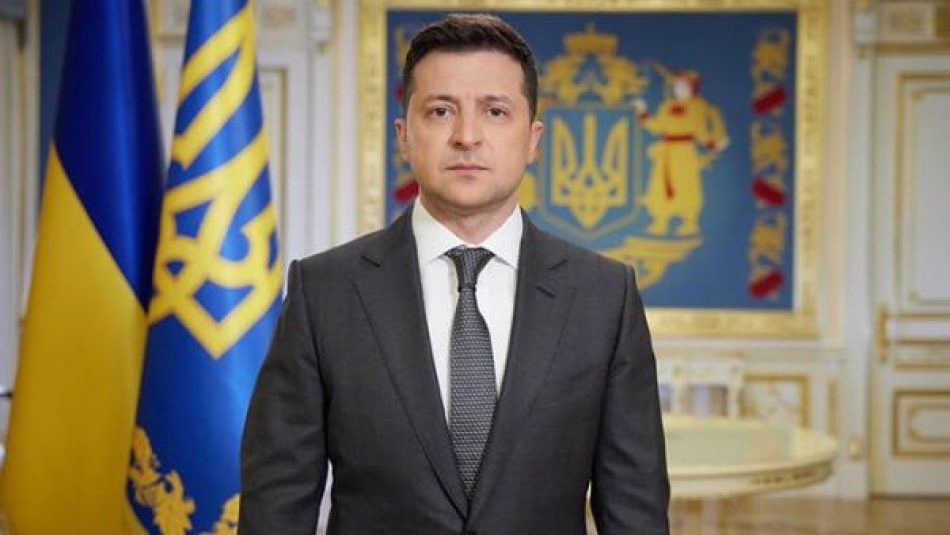 Presidente ucraniano afirma que tropas rusas llegaron a Kiev