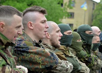 Entrevista a un periodista ucraniano: «Lo principal que se oculta al público es que hay un número de nazis declarados integrados en el ejército, la policía y la Guardia Nacional»