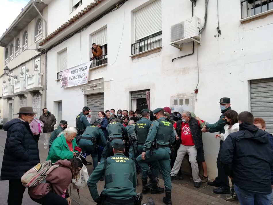 Paralizado el desahucio previsto esta mañana en Santa Fé (Granada) gracias a la resistencia social