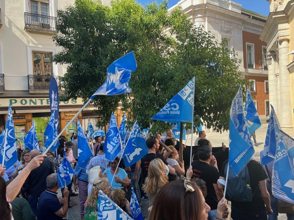 Centenares de Empleados Públicos se concentran frente a la sede del Gobierno regional de Madrid por la defensa de la Estabilización, Promoción y Funcionarización