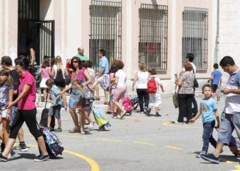 IU CyL se suma a la «revuelta escolar» exigiendo recuperar la calle para la infancia