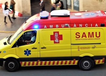 Compromís plantea al nuevo conseller repensar el modelo de ambulancias después de la paralización judicial de la licitación