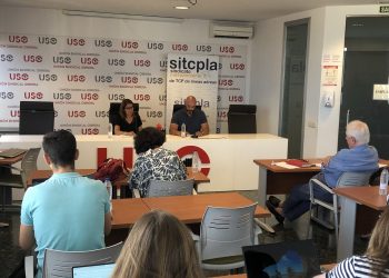 SITCPLA y USO estudian acciones legales contra Ryanair por amenazas y vulneraciones de derechos de los trabajadores