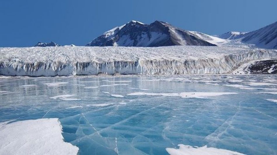 Alertan que dos glaciares de la Antártida se derriten rápidamente