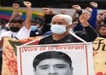 Entregan informes a organismos sobre caso Ayotzinapa en México