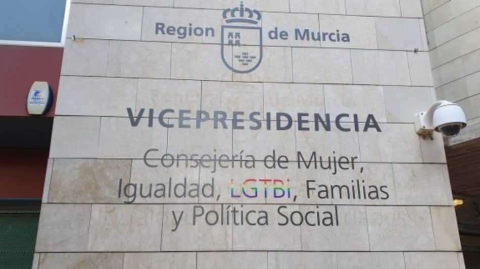 Intersindical denuncia que la Consejería de Mujer e Igualdad Pública de la Región de Murcia una «Guía de lenguaje claro para la administración» que no respeta el lenguaje inclusivo