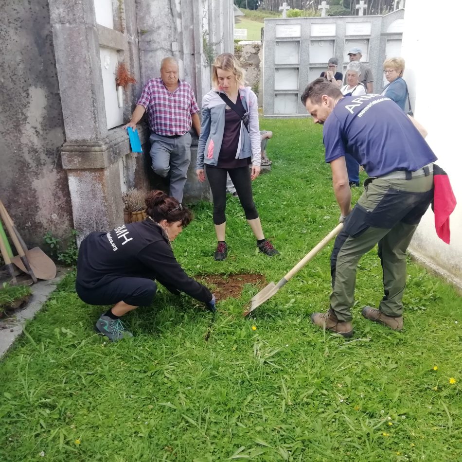 Inician exhumación de una fosa en Villapedre (Asturias)