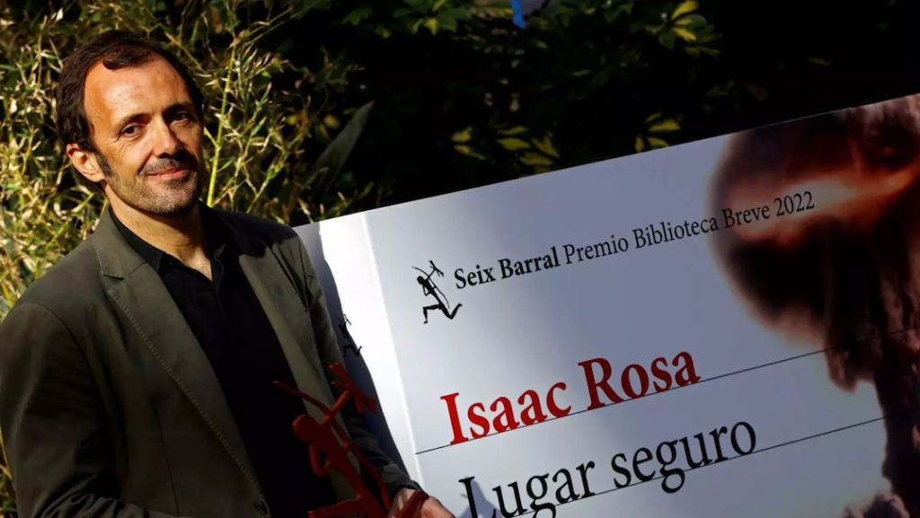 Isaac Rosa Presenta En Conil Su Novela "Lugar Seguro", Premio ...