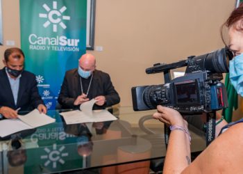 Andalucía Laica rechaza la renovación del convenio de colaboración entre Canal Sur y la Asamblea de Obispos del Sur