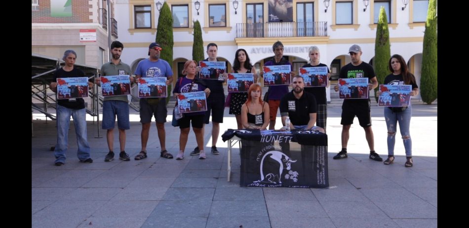Inauguran la campaña publicitaria antitaurina en San Sebastián de los Reyes para denunciar «la extrema crueldad y violencia de la tauromaquia»
