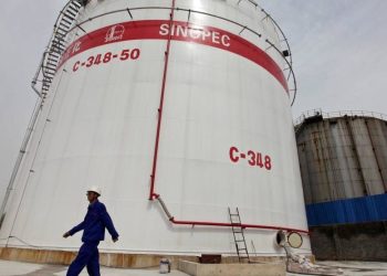 Descubren en China 1.700 millones de toneladas de petróleo para abastecer al país dos años