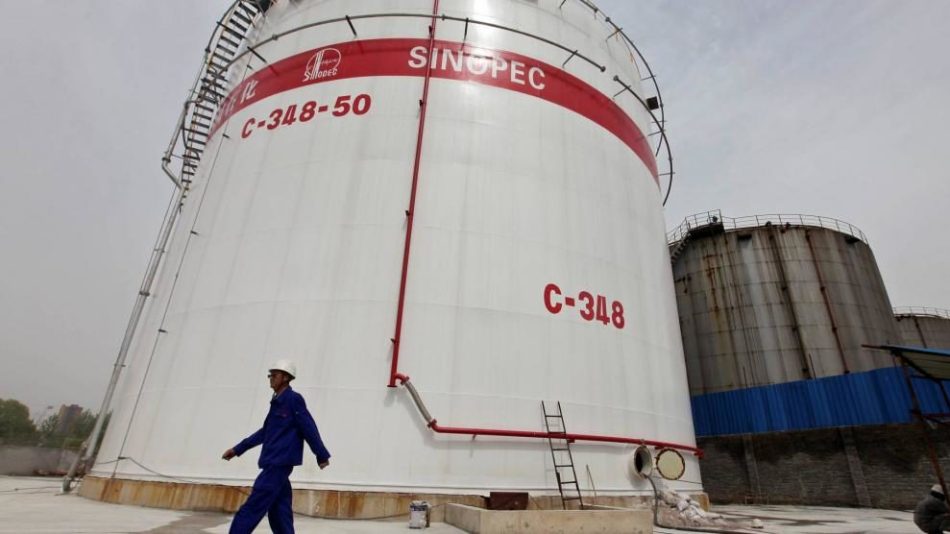 Descubren en China 1.700 millones de toneladas de petróleo para abastecer al país dos años