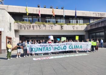 Xuventude polo Clima concéntrase en Vigo para pedir un cambio de modelo e “democratizar” a enerxía