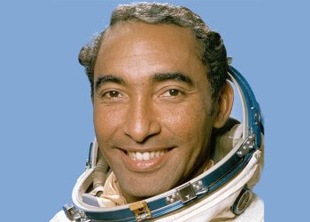 Cuba recuerda el viaje de Arnaldo Tamayo, el primer latinoamericano en el espacio