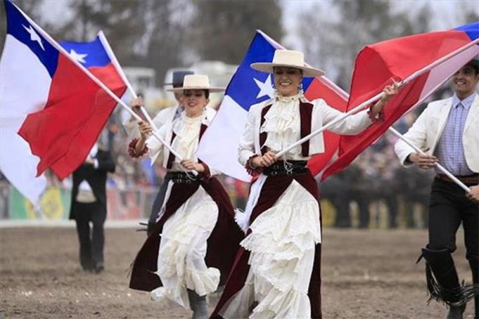 Chile celebra el 212 aniversario de su independencia - Tercera