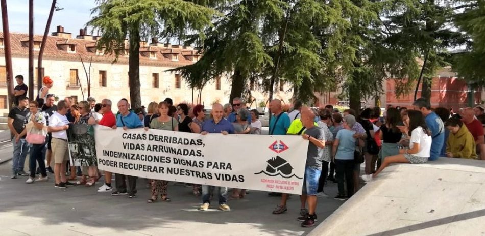 Los afectados por la línea 7B de Metro piden a Ayuso soluciones duraderas a su grave problema