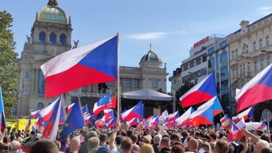 Checos se movilizan contra políticas económicas del Gobierno