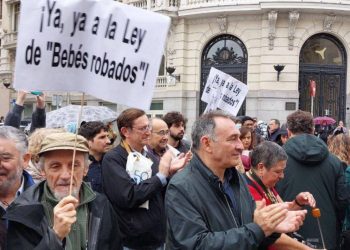 Enrique Santiago muestra el “total respaldo” de Unidas Podemos para tramitar ya la Ley de Bebés Robados y pide a la justicia “implicarse de una vez en castigar estos delitos de lesa humanidad”