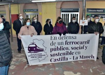 La Plataforma por el Tren para Hellín y Comarcas se reúne con autoridades y prepara acciones ante la eliminación de los trenes de pasajeros por parte de Renfe