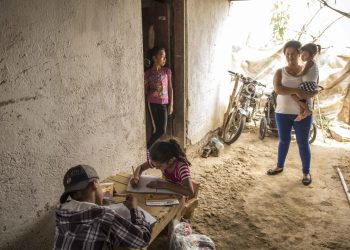 Los niños son los más afectados por la pobreza en Uruguay