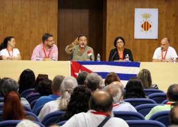 «Debemos conseguir que el bloqueo contra Cuba pase a primera página de la agenda internacional»: eurodiputado Manu Pineda