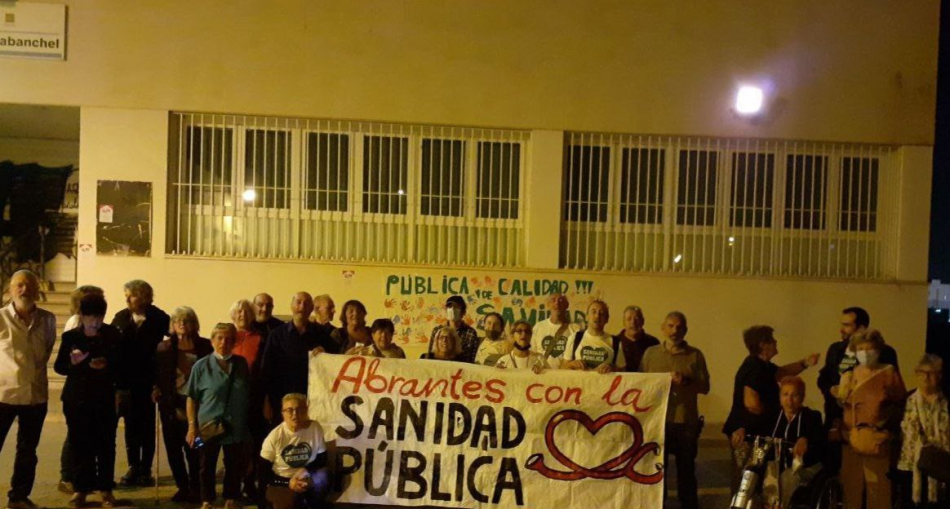 Manifestación en Carabanchel en defensa de la Atención Primaria y contra el cierre de los SUAP