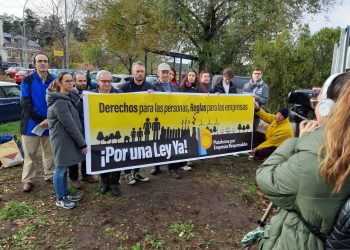 Más de 100 organizaciones exigen al Gobierno cumplir su compromiso de aprobar la ley española de Debida Diligencia que obligue a las empresas a respetar los derechos humanos y el medioambiente