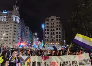 Colectivos trans y de familias indignados ante la amenaza del PSOE de tirar atrás la Ley Trans