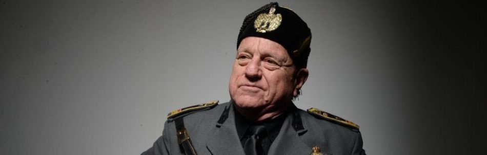 Leo Bassi actualiza Yo, Mussolini con referencias a Meloni y su feminismo facha 