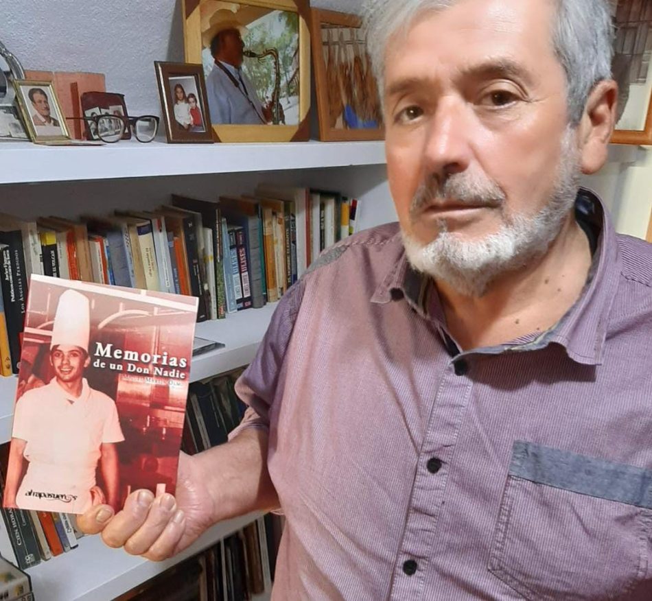Presentación del libro «Memorias de un don nadie» de Miguel Olmo, un conocido cocinero y luchador por las libertades de Moraleda de Zafayona