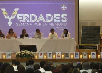 Petro pide perdón a nombre del Estado por masacres en Colombia