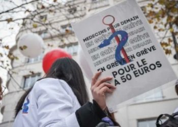 Médicos de familia franceses inician huelga de fin de año