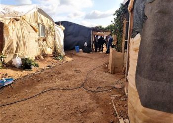 Reclaman al Ayuntamiento de Níjar que cumpla su compromiso de ofrecer un alojamiento digno a todas las personas afectadas por el desalojo de El Walili