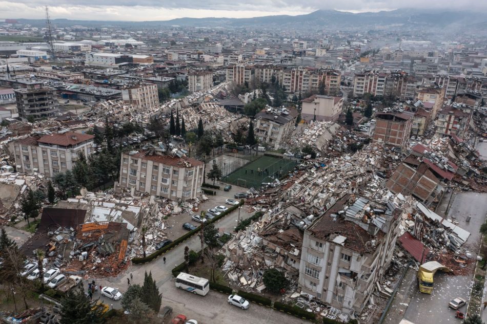 Sira Rego traslada “toda la solidaridad de IU” ante la catástrofe generada por los graves terremotos que afectan a una amplia zona de Turquía y Siria