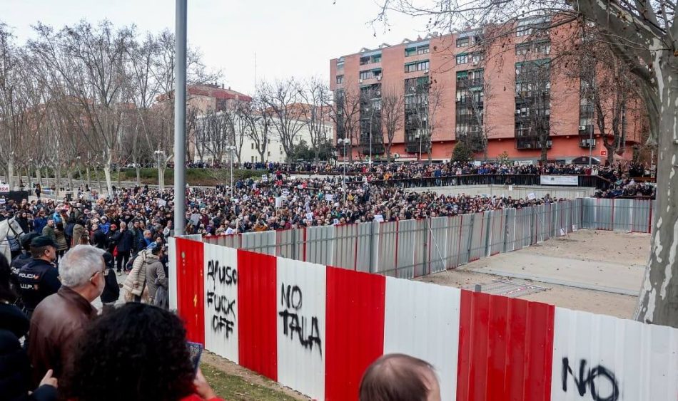 La paralización de las talas de Madrid Río por el proyecto de ampliación de la Línea 11 de Metro no es suficiente